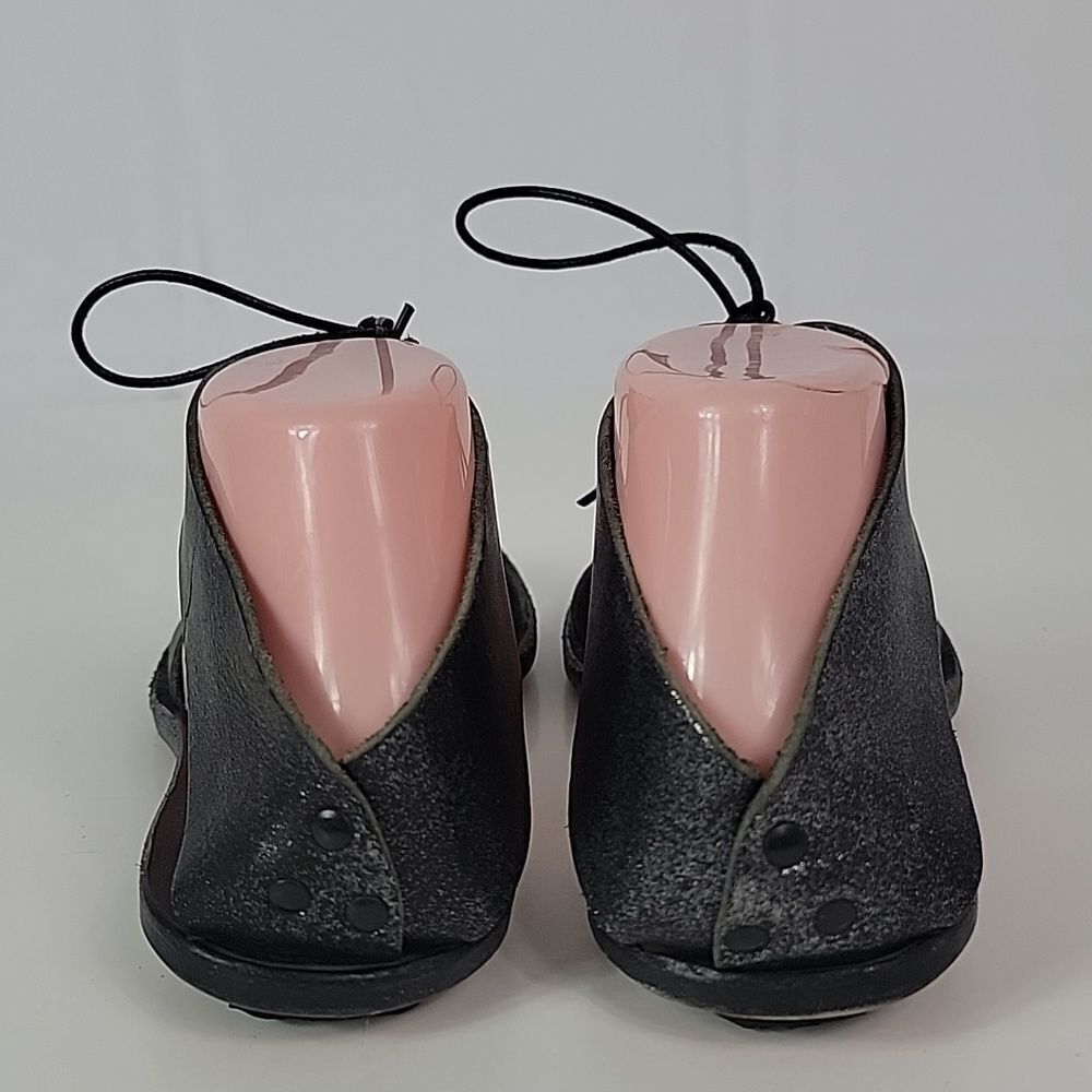 Cydwoq Copy Black Metallic Leather Women's Sandals - Picture 7 of 13